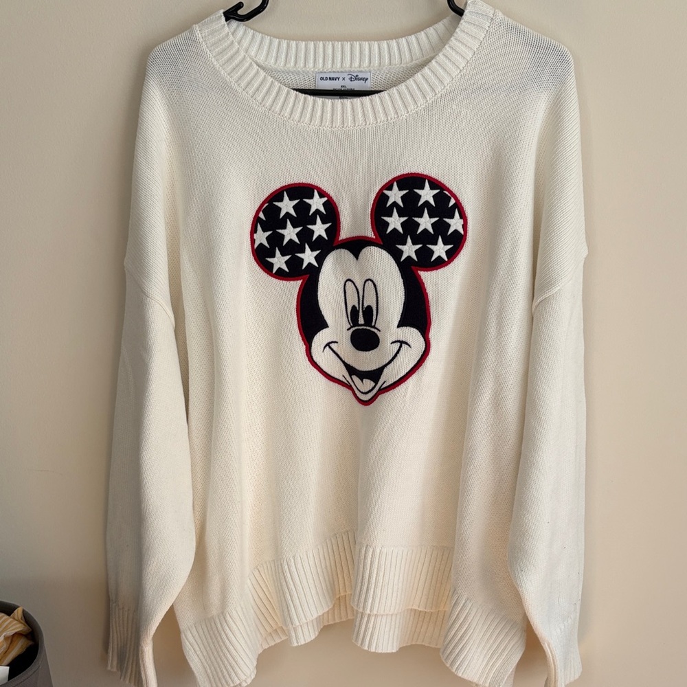 Brand New Disney Old Navy Women's White Sweater with Mickey Mouse Star Design